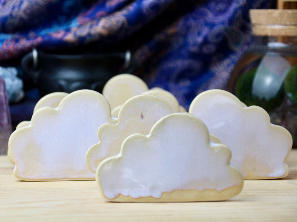 Cloud tarot deck holder