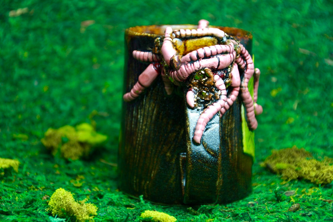 Worm Dice Mug