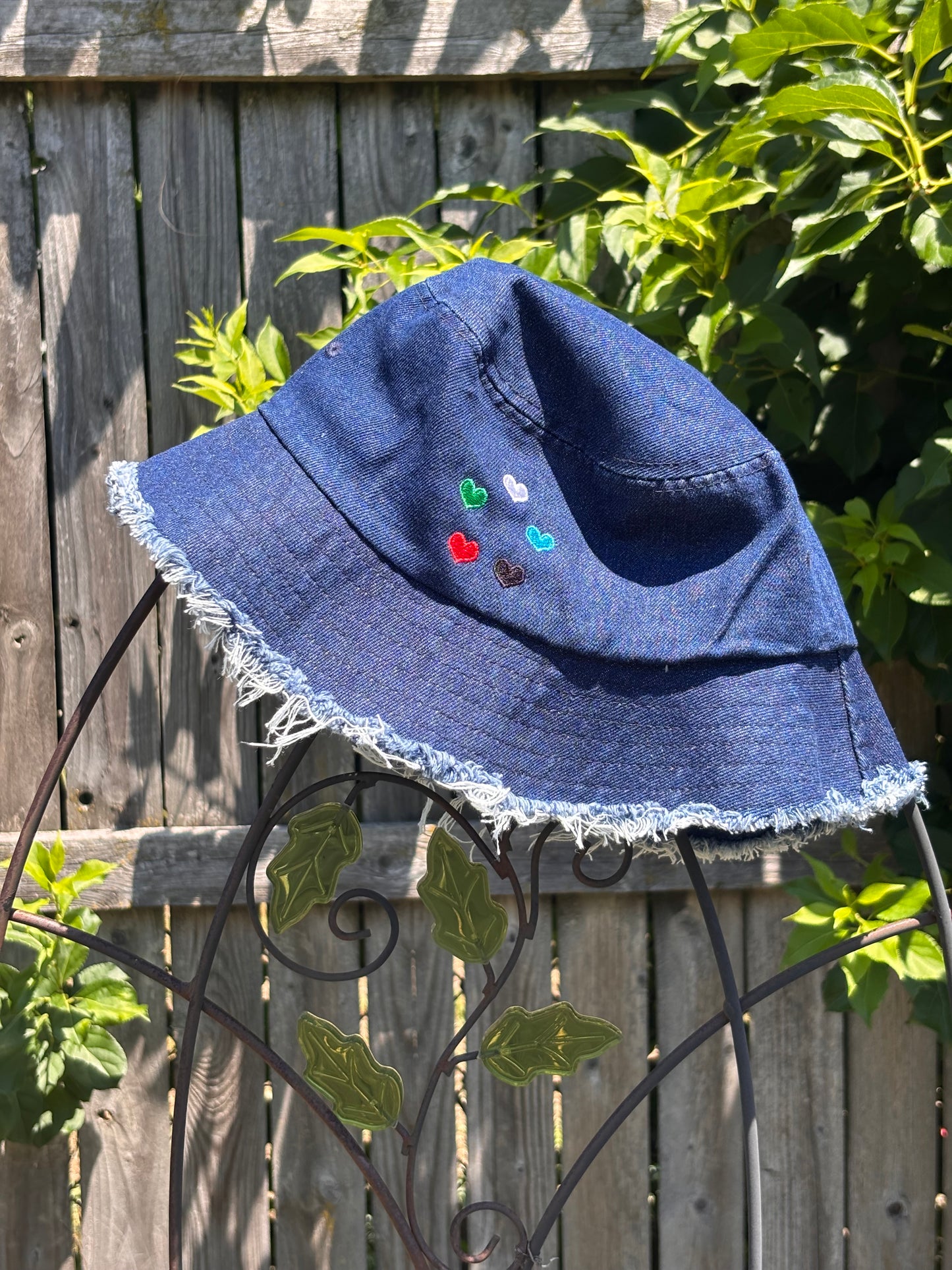 Mana Hearts Bucket Hat Bundle