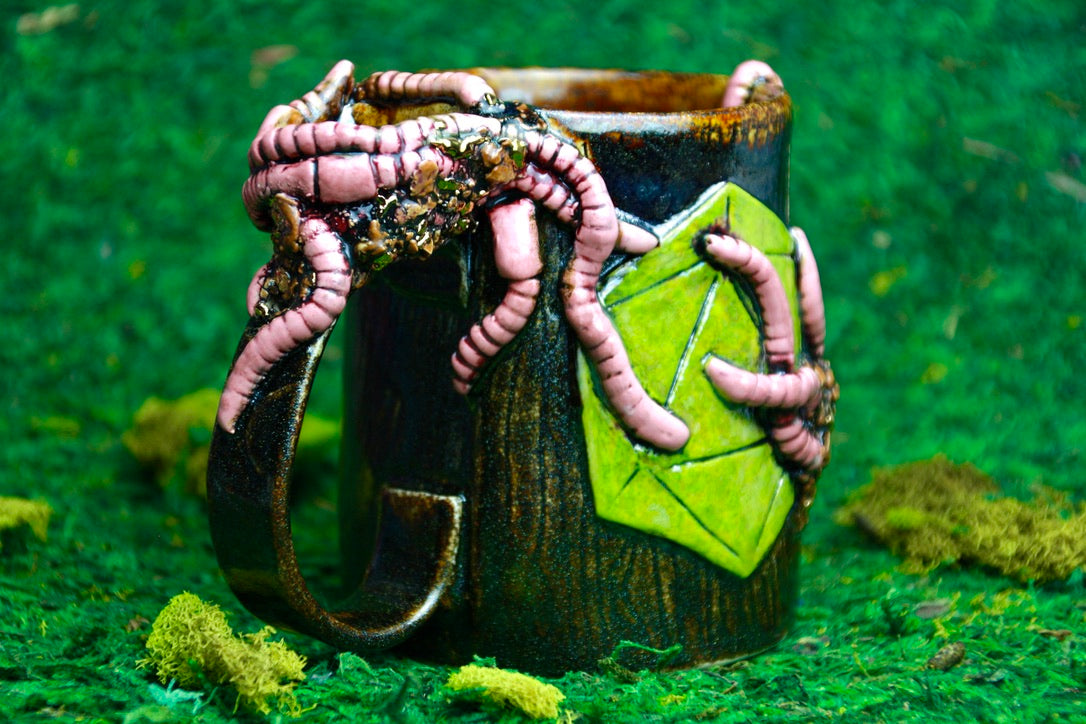 Worm Dice Mug