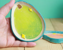 Load image into Gallery viewer, Sparkle fruit trinket dish
