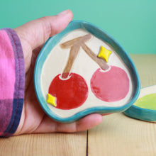 Load image into Gallery viewer, Sparkle fruit trinket dish
